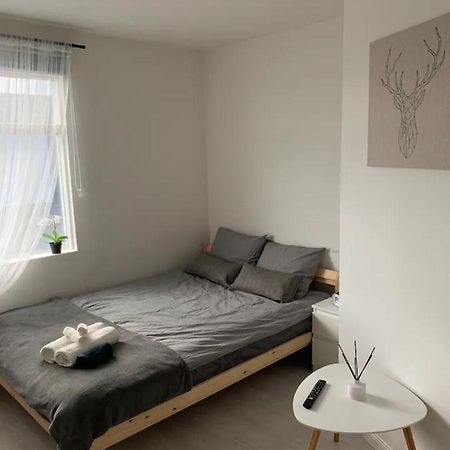 R&J Guesthouse Ro0M Grindavík Zewnętrze zdjęcie